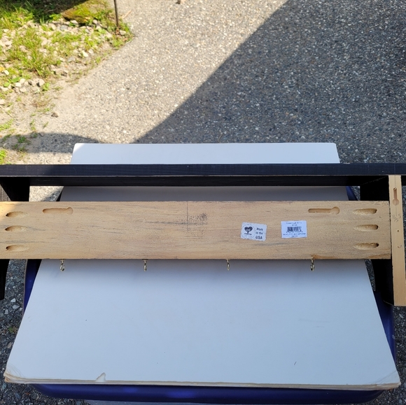 Yankee Candle Shelf - Picture 2 of 3